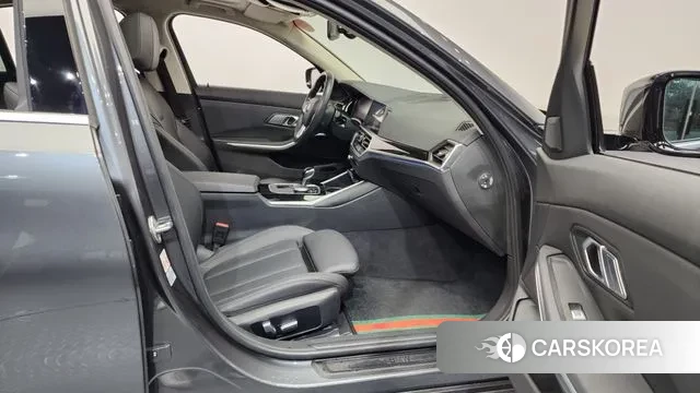 BMW 3 Series (G20) 2022 Серый из Кореи, фото 2