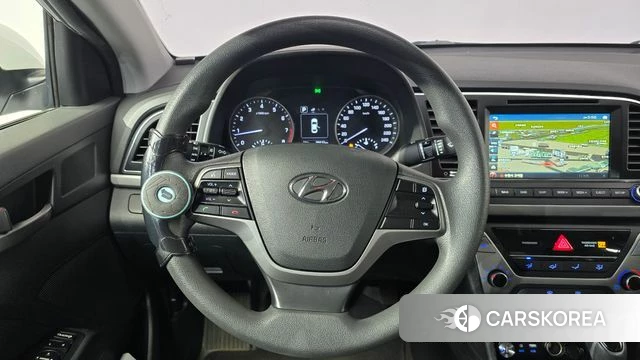 Hyundai Avante AD 2018 Белый из Кореи, фото 2