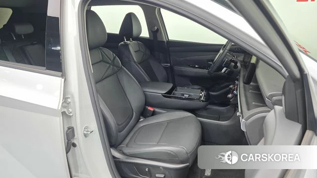 Hyundai The New Tucson (NX4) 2024 Белый из Кореи, фото 2
