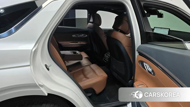 Genesis GV70 2022 Белый из Кореи, фото 2