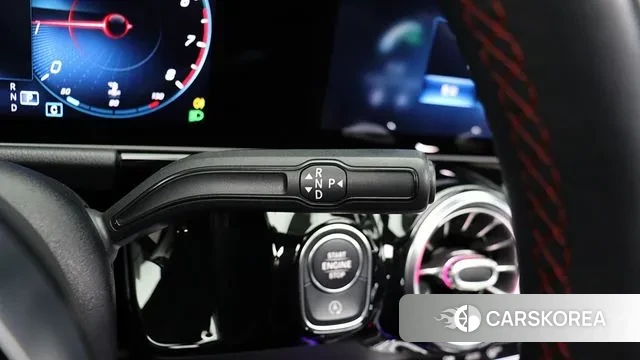 Mercedes-Benz GLA - Class H247 2020 Черный из Кореи, фото 2