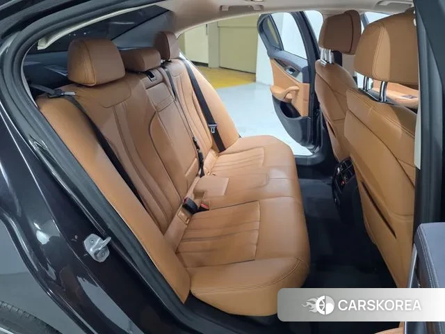 BMW 5 Series (G30) 2020 Серый из Кореи, фото 2