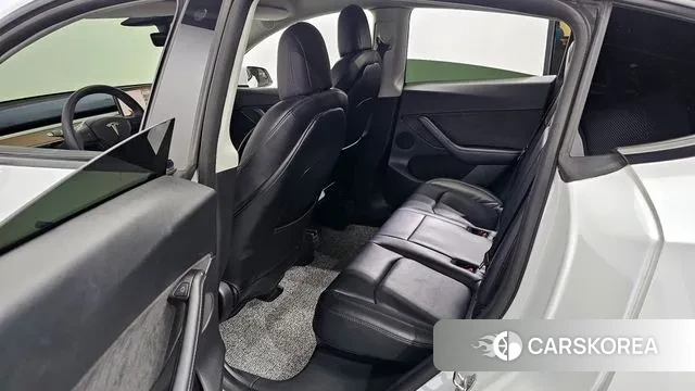 Tesla Model Y 2022 Белый из Кореи, фото 2