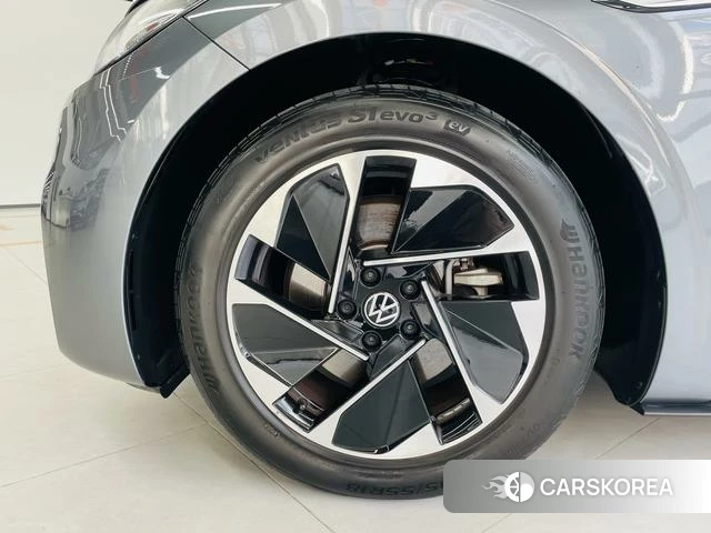 Volkswagen ID.3 2023 Темно-серый из Китая, фото 2
