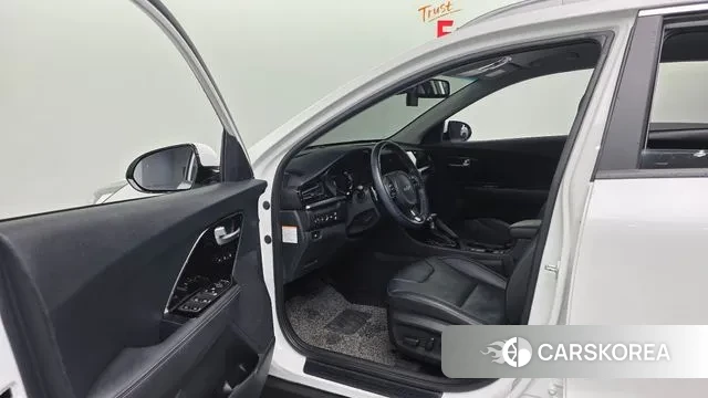 Kia The New Niro 2021 Белый из Кореи, фото 2