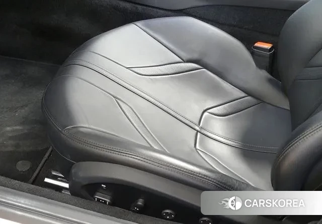 Ferrari 812 GTS 2020 Серебряный из Кореи, фото 2