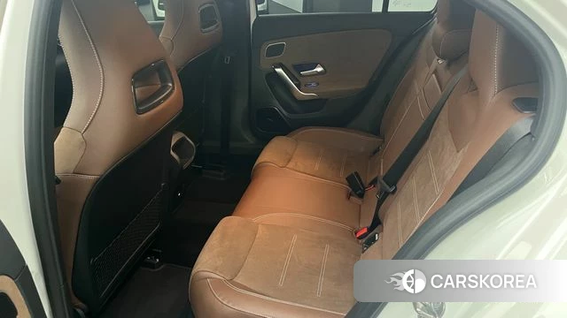 Mercedes-Benz A-Class W177 2026 Белый из Кореи, фото 2