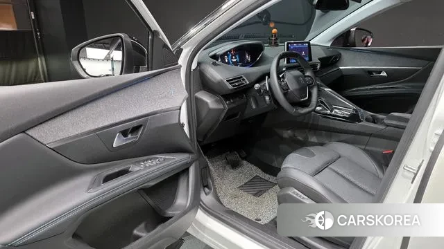 Peugeot 3008 second generation 2022 Белый из Кореи, фото 2