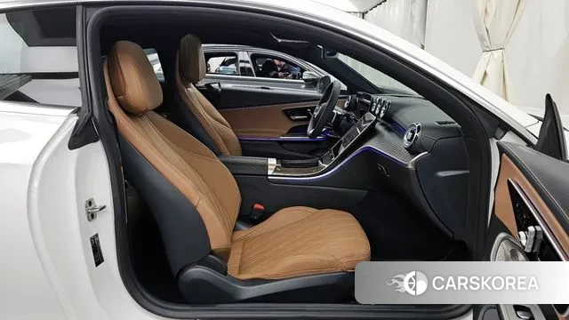 Mercedes-Benz CLE-Class C236 2025 Белый из Кореи, фото 2