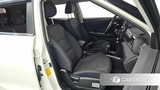 Ssangyong Tivoli Air 2021 Белый из Кореи, фото 2