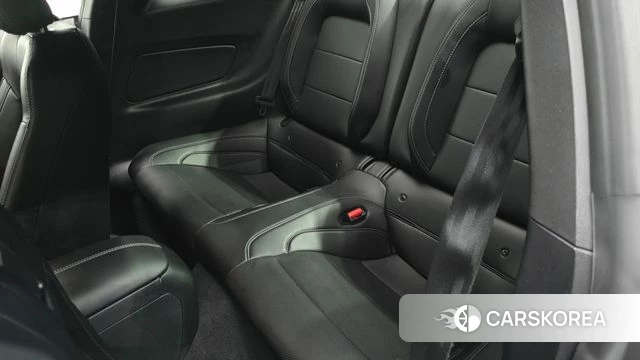 Ford Mustang 2023 Красный из Кореи, фото 2