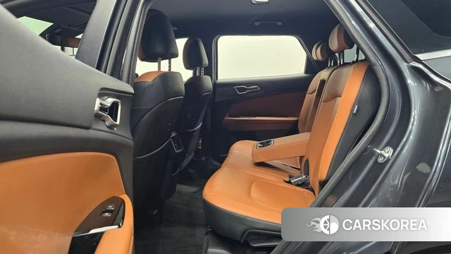 Kia Sportage 5th Generation 2024 Серый из Кореи, фото 2