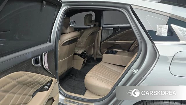 Kia K8 2023 Серебряный из Кореи, фото 2