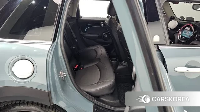 Mini Cooper S 2023 Небесно-голубой из Кореи, фото 2