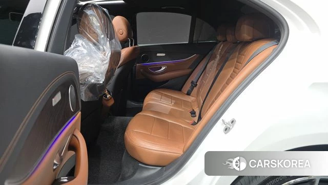 Mercedes-Benz E-Class W213 2020 Белый из Кореи, фото 2