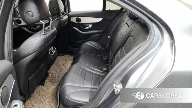 Mercedes-Benz C-Class W205 2018 Серый из Кореи, фото 2