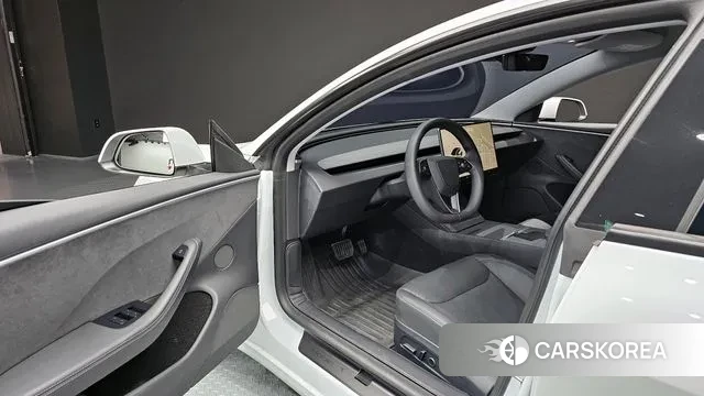 Tesla Model 3 2024 Белый из Кореи, фото 2