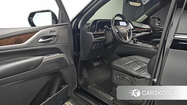 Cadillac Escalade 5th Generation 2021 Черный из Кореи, фото 2