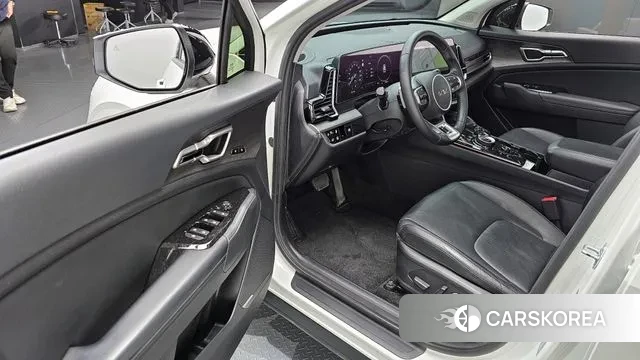 Kia Sportage 5th Generation Hybrid 2022 Белый из Кореи, фото 2