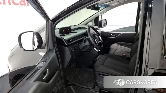 Hyundai Staria 2023 Черный из Кореи, фото 2