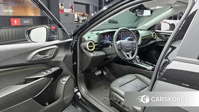 Chevrolet (GM Daewoo) Trax Crossover 2023 Черный из Кореи, фото 2