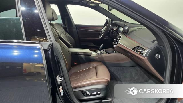 BMW 6 Series GT (G32) 2019 Черный из Кореи, фото 2