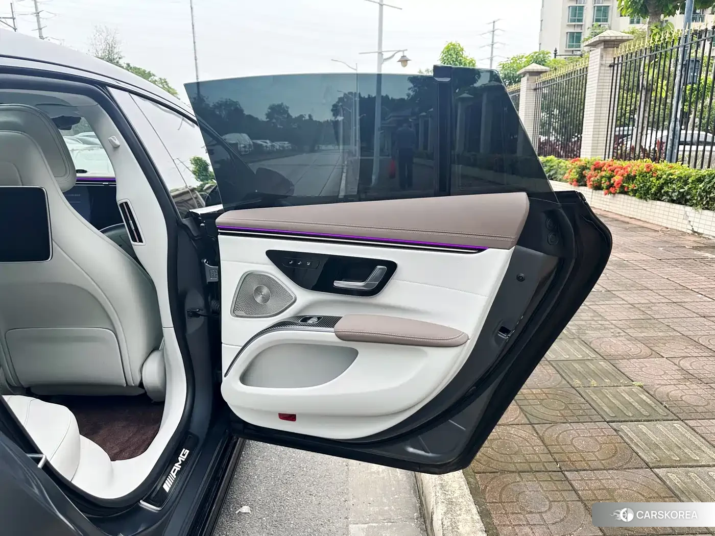 Mercedes-Benz EQS AMG 2025 Silver/gray из Китая, фото 3