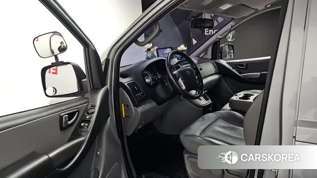 Hyundai The New Grand Starex 2019 Серебряный из Кореи, фото 2