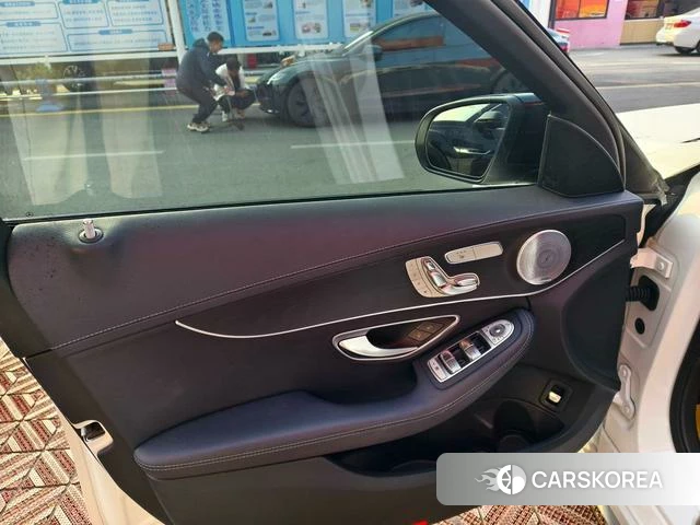 Mercedes-Benz Class C 2021 Белый из Китая, фото 2