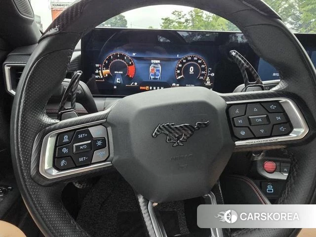 Ford Mustang 7th Generation 2024 Серый из Кореи, фото 2