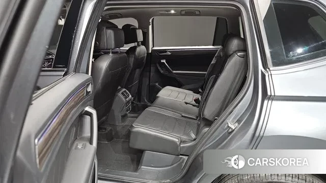 Volkswagen Tiguan Allspace 2024 Серый из Кореи, фото 2