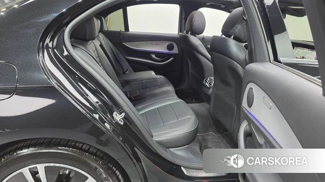 Mercedes-Benz E-Class W213 2021 Черный из Кореи, фото 2