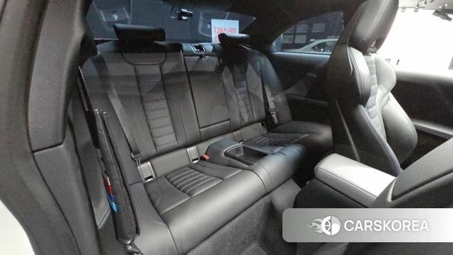BMW 2 Series (G42) 2023 Белый из Кореи, фото 2