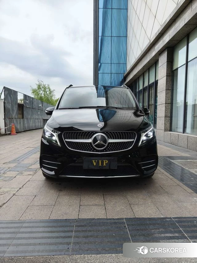 Mercedes-Benz V-class 2024 Черный из Китая, фото 2