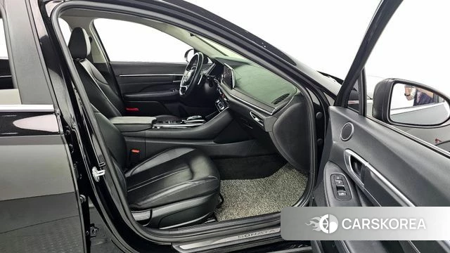 Hyundai Sonata (DN8) 2022 Черный из Кореи, фото 2