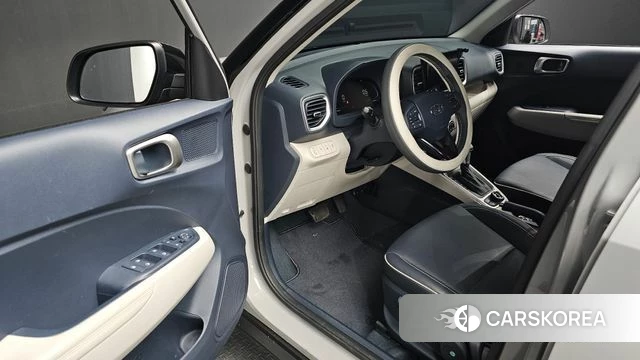Hyundai Venue 2024 Серебристо-серый из Кореи, фото 2