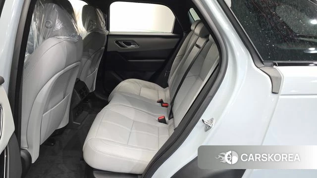 Land Rover Range Rover Velar 2026 Светло-серебряный цвет из Кореи, фото 2