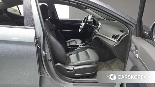 Hyundai Avante AD 2018 Серый из Кореи, фото 2