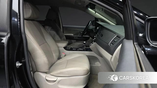 Kia The New Carnival 2020 Черный из Кореи, фото 2