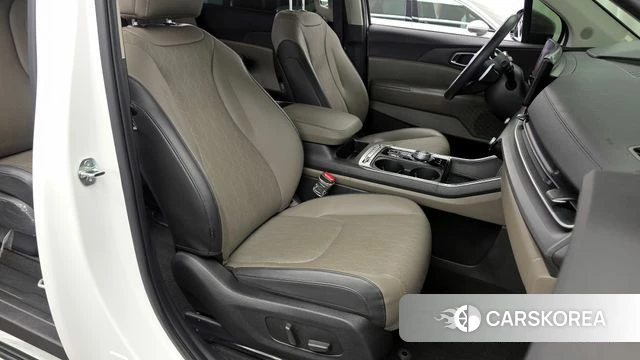 Kia The New Carnival 4th Generation 2024 Белый из Кореи, фото 2