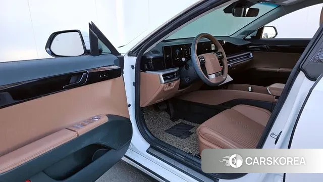 Hyundai Grandeur Hybrid (GN7) 2023 Белый из Кореи, фото 2