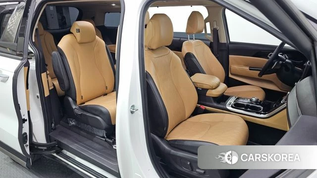 Kia Carnival 4th generation 2022 Белый из Кореи, фото 2