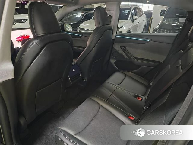 Tesla Model Y 2025 Серый из Кореи, фото 2