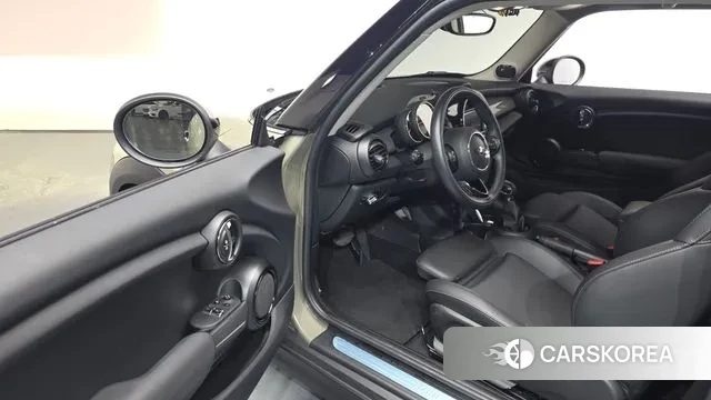 Mini Cooper 2019 Зеленый из Кореи, фото 2