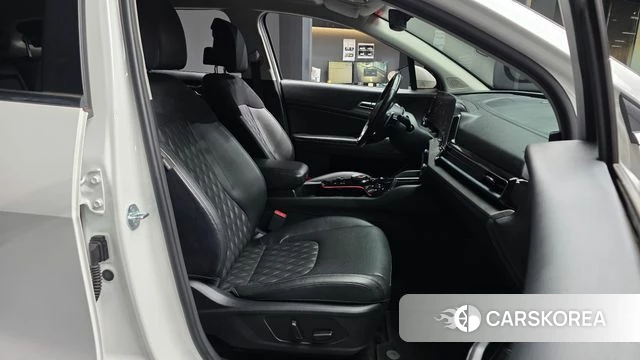 Kia Sportage 5th Generation 2023 Белый из Кореи, фото 2