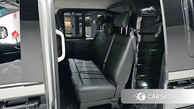 Hyundai Staria 2023 Серебряный из Кореи, фото 2