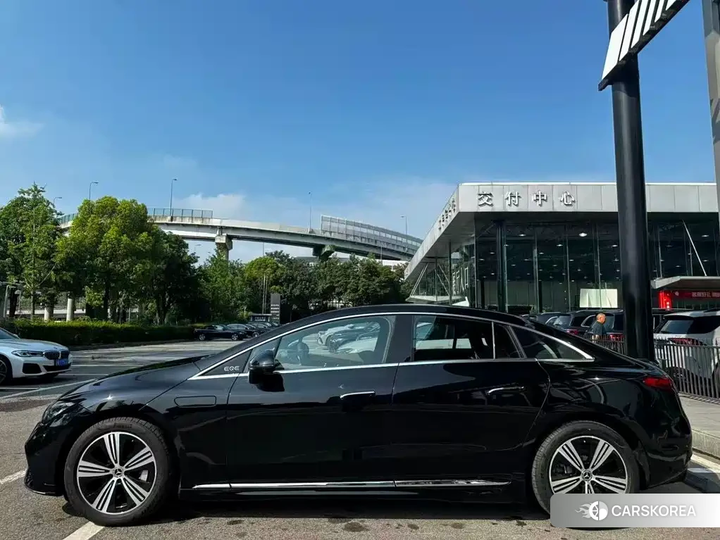 Mercedes-Benz EQE 2025 Черный из Китая, фото 2