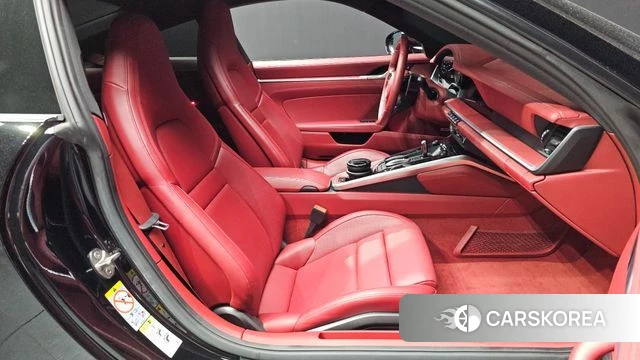 Porsche 911(992) 2023 Черный из Кореи, фото 2