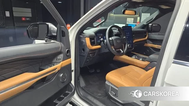 Ford Expeditation 2023 Белый из Кореи, фото 2