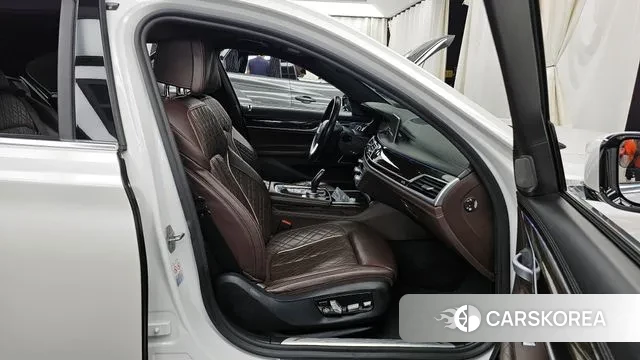 BMW 7 Series (G11) 2020 Белый из Кореи, фото 2